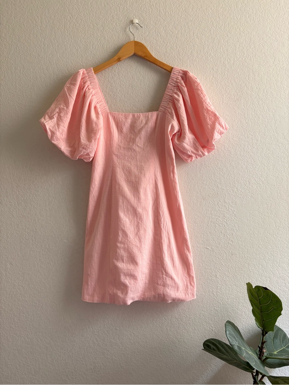 NEW SNDYS everyday Tuscany Dress Pink Puff Sleeve Mini Dress size small